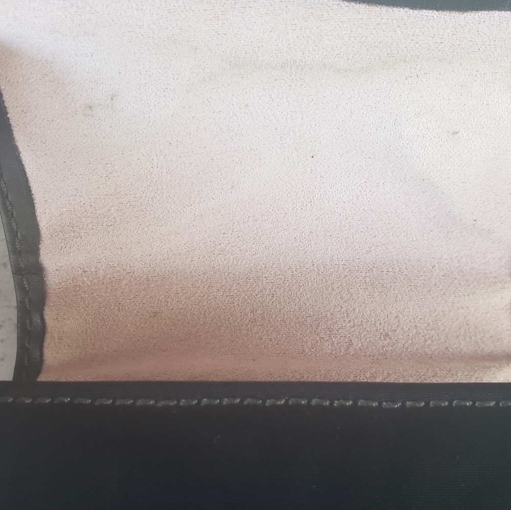 Digital Camera Case - Picture 5 of 9